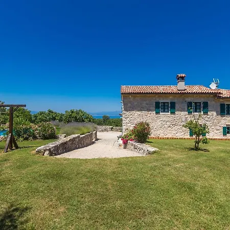 Willa House Dajana *