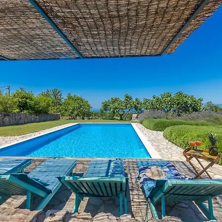 Villa House Dajana Strilčići